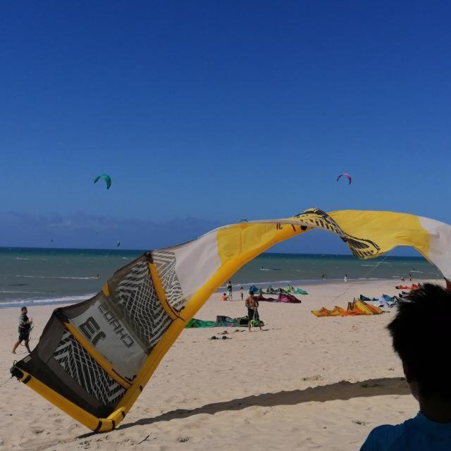 Casa Meus Amigos Kitesurf In The Center Of Cumbuco Hotel Exterior photo